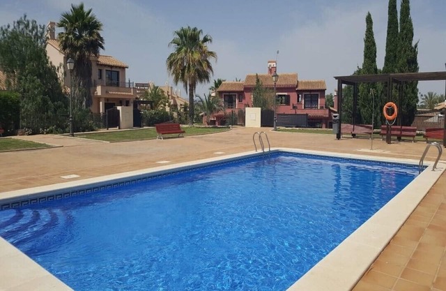 Lovely 2 bed villa with community pool - BBQ
