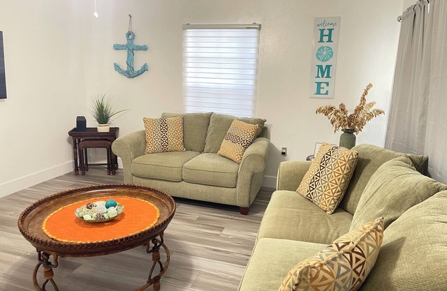 Lovely 2-bedroom apartment “Newly Renovated” near lake Okeechobee and the marina