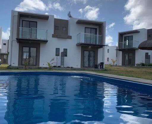 Lovely 2-bedrooms vacation villa with 3 pools
