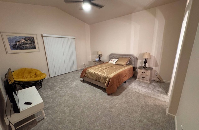 Lovely 3-bedroom house with pool, 3 car garage, spacious, work station.