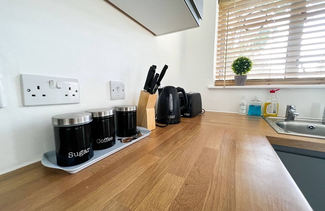 Lovely 3 Bedroom Terraced House near the university in Colchester