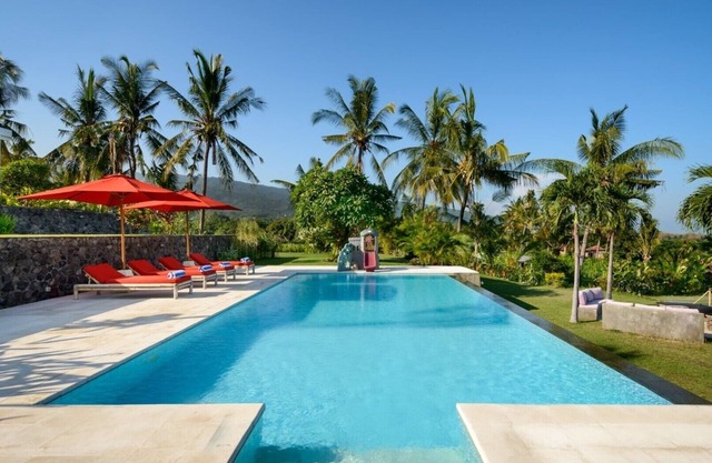 Lovely 3BR Villa W/Amazing Pool & Sea views, Bali Villa 2235