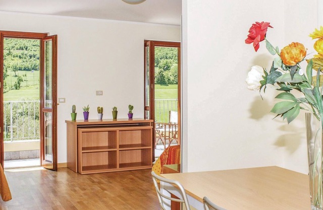 Lovely apartment with fantastic views of the rich green countryside in Borgo Santi di Preturo.
