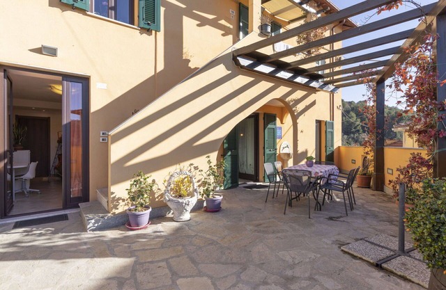Lovely apartment for 6 guests with A/C, WIFI, TV, terrace and pets allowed