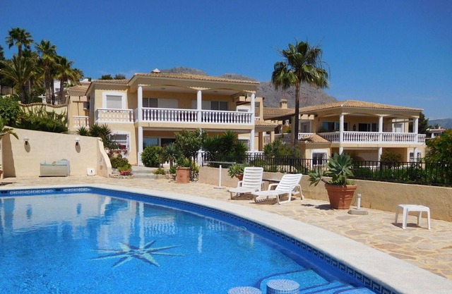 Lovely apartment for 3 people with pool, A/C, WIFI, TV, terrace and parking