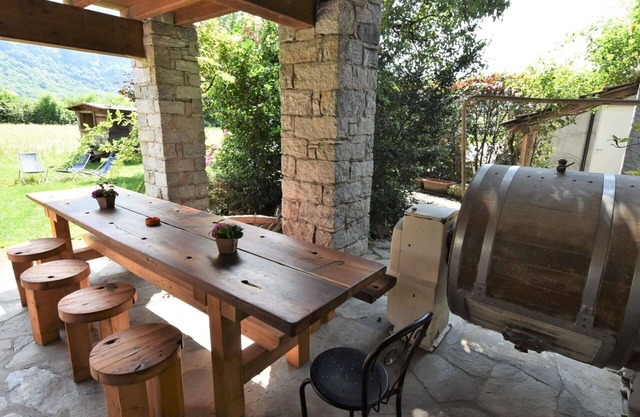 Lovely apartment for 3 people with WIFI, TV, patio and pets allowed