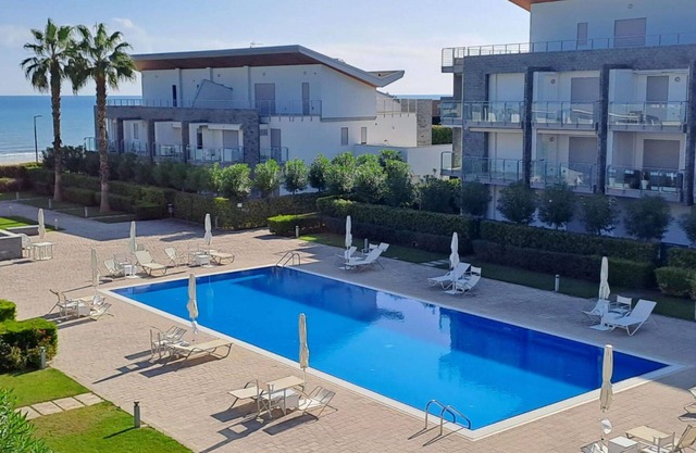 Lovely apartment for 4 guests with WIFI, pool, A/C, TV, terrace and pets allowed