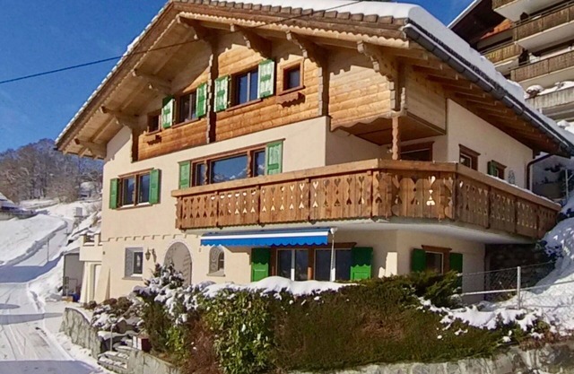 Lovely apartment for 9 guests with pool, WIFI, TV, balcony and parking