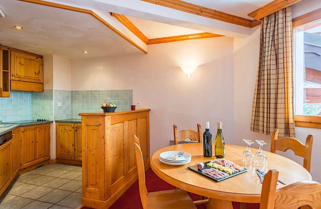 Lovely apartment for 4 guests with WIFI, pool, TV, terrace and pets allowed