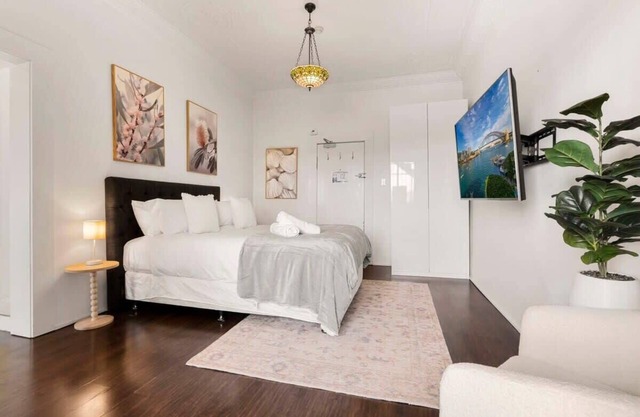 Lovely Apartment in Darlinghurst