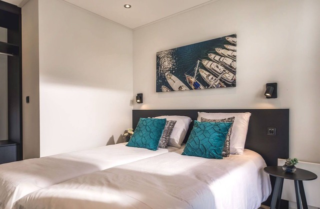 Lovely apartment in villa for 4 guests with WIFI, TV, terrace, pets allowed and parking