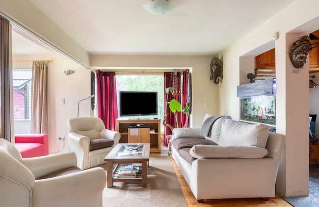 Lovely House with Otto Mountain Views