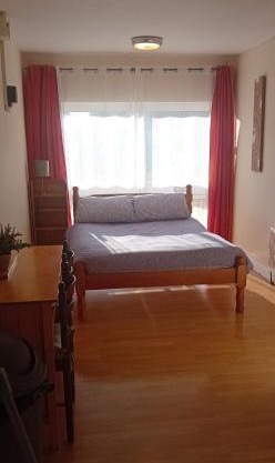 Lovely double bed private studio in tullamore town