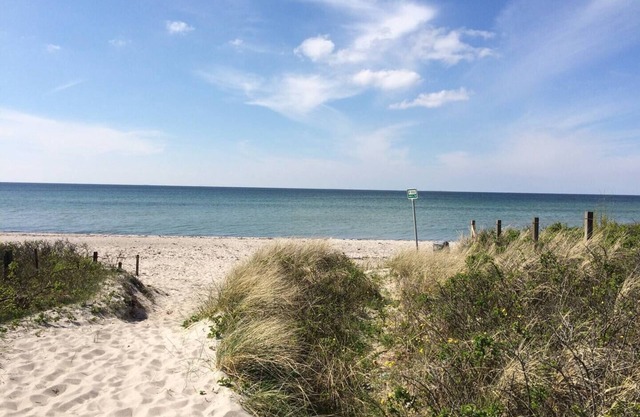 Lovely holiday home close to the beach and free WiFi