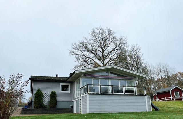 Lovely holiday home with a panoramic view of lake Flåren near Lagan | SE06042