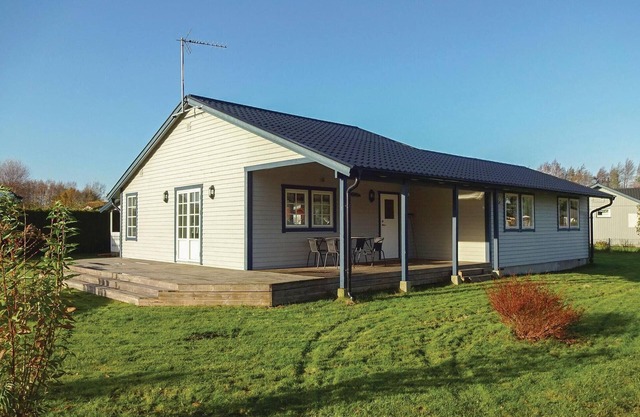Lovely home in Beddingestrand with WiFi