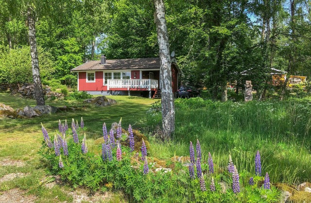 Lovely home in Backaryd with lake view