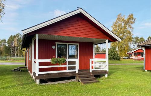 Lovely Home In Byxelkrok With Wifi