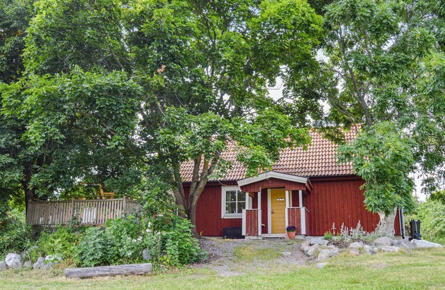 Lovely home in Gnesta with WiFi