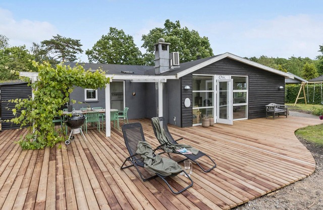 Lovely home in Knebel with kitchen