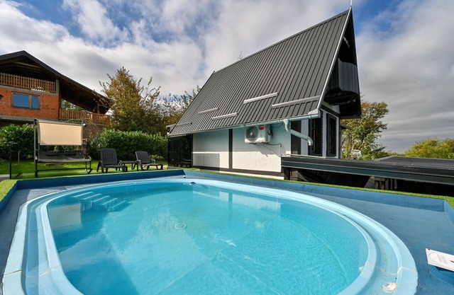 Lovely home in Kunovec Breg with sauna