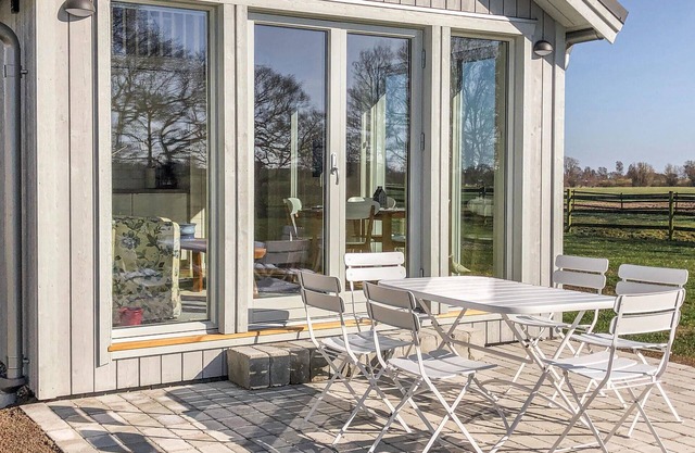 Lovely home in Skivarp with WiFi