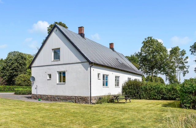 Lovely home in Tomelilla