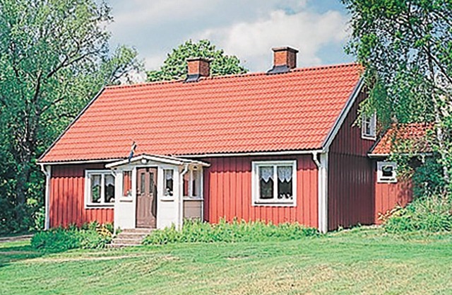 Lovely home in Unnaryd with kitchen