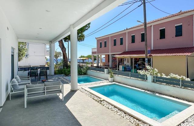 Lovely home in Vasilika Evia