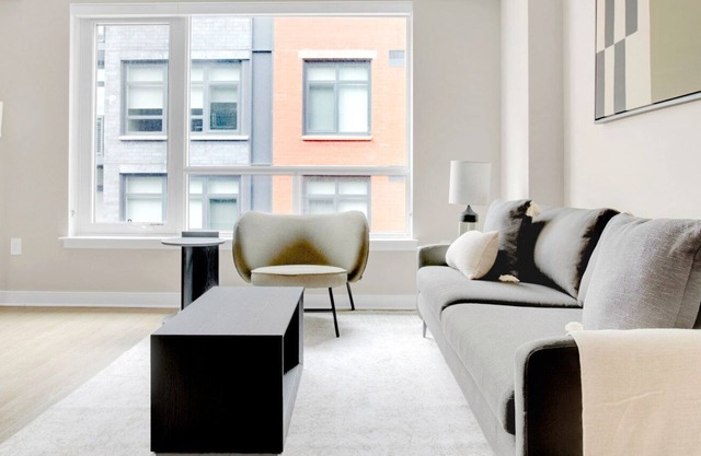 Lovely Mt Vernon Studio w/ Pool, W/D & Gym, near Metro, by Blueground