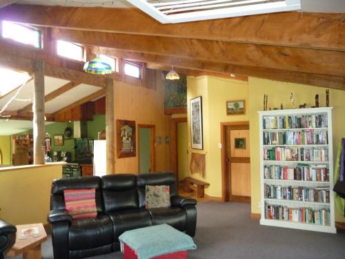 Lovely rural 3 bedroom home near the Kahurangi NP