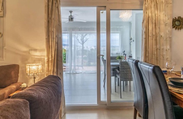Lovely spacious two bedroom apartment overlooking tennis courts access to pools