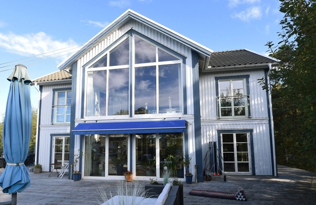 Lovely spacious villa in southern Bohuslän with spa | SE09028