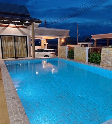 Luekpanee pool villa pranburi paknampran