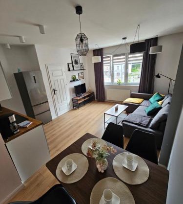 Luksus w centrum miasta-6 osobowy apartament w kamienicy
