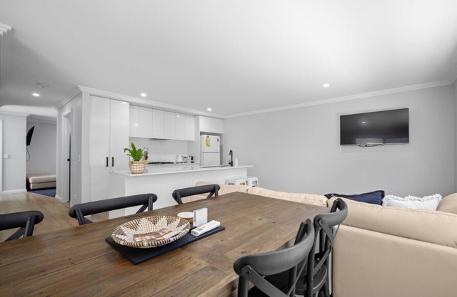 `Lumeah` - Apartment 1 Central Wagga