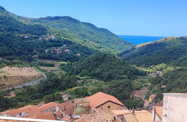 Lumira Holiday Homes View – Village and Sea