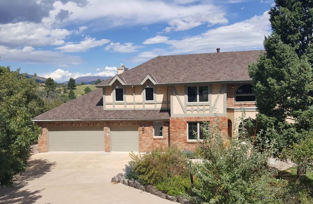 Lush setting, minutes to downtown Colorado Springs