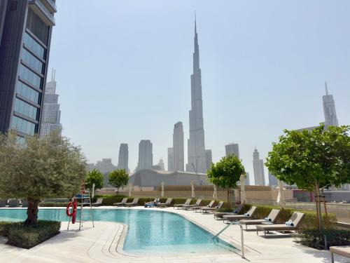 Lux 2BR Vida Dubai Mall Connected