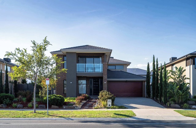 Lux Clyde North Super Spacious Retreat