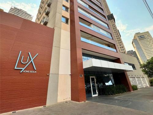 LUX26 - Flat Próx Órion Cozinha Completa com Varanda