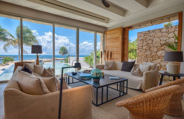 Luxe 6BR Beachfront Villa with Pool & Rooftop