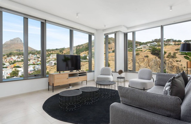 Luxe De Waterkant Apartment | WiFi | Views