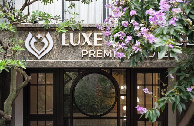 Luxe Paradise Premium Hotel