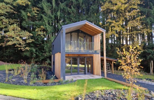 Luxe Timber Lodge & Yoga Loft by Interhome