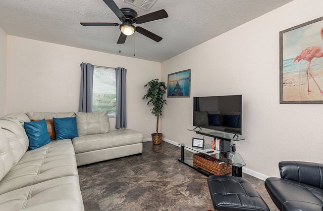 Luxurious 2 bedroom near Innisbrook Golf Resort!