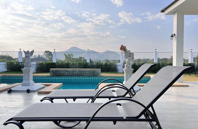 Luxurious 4-Bedroom Pool Villa with Best Mountain Views