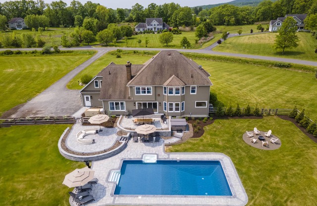 Luxurious 6bd Mountain Home w/Heated Pool,Hot Tub & Firepit