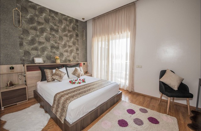 Luxurious Apartment in Sidi Bou Zid with Garden View
