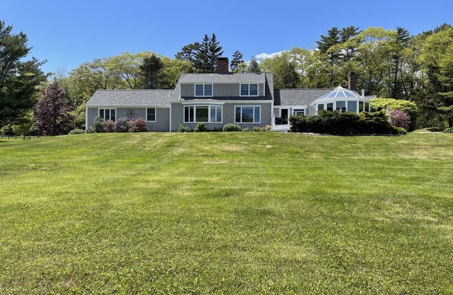 Luxurious Coastal Maine Rental near Pemaquid Lighthouse and beach